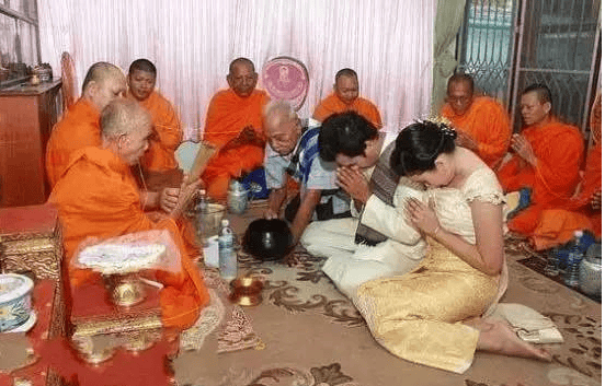 泰国佛牌 泰国佛牌